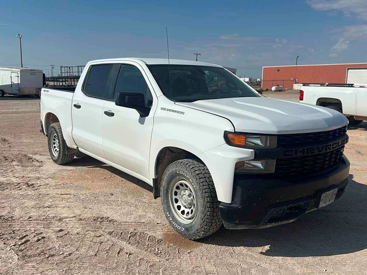 2019-chevrolet-silverado-1500-image-3