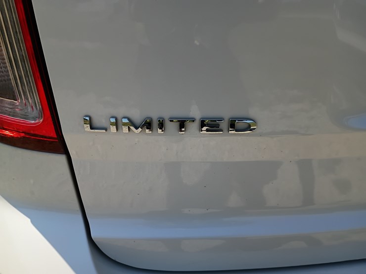 2013-ford-explorer-image-24