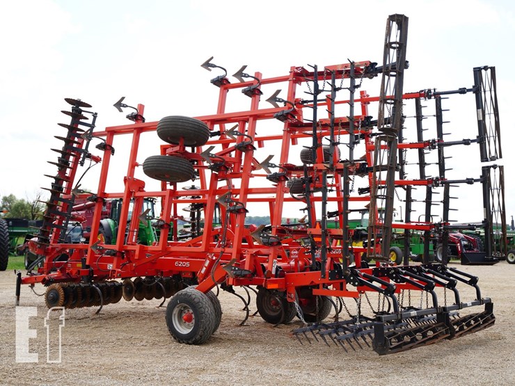 2015-kuhn-krause-6205-31-image-7