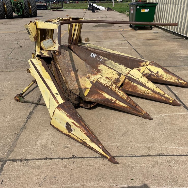 John 2 Row Forage Head—For Parts