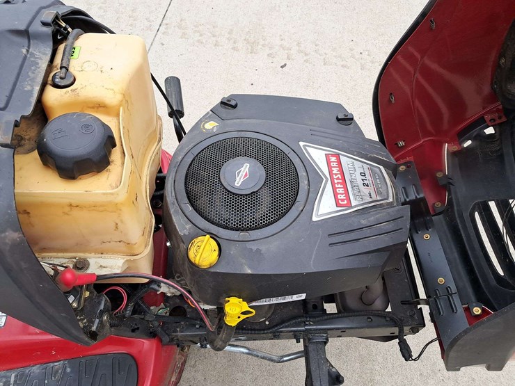 2011-craftsman-yt3000-riding-mower-image-10