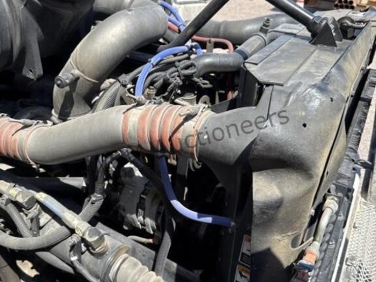 2006-kenworth-t300-image-15