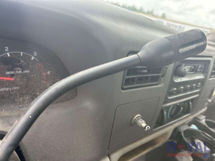 1999-ford-f550-image-16