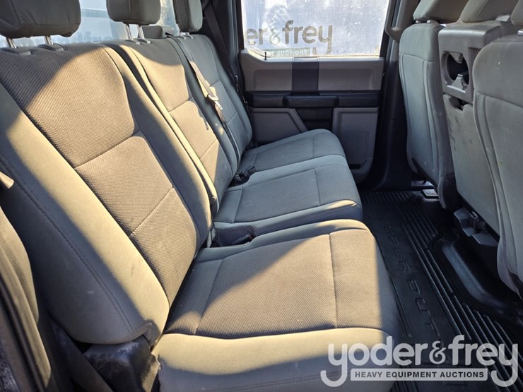 2022-ford-f350-xl-image-43
