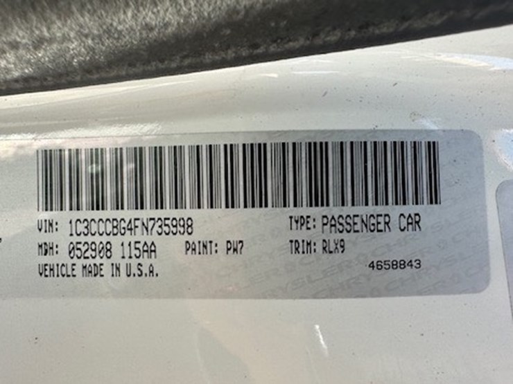 #23052-•-2015-chrysler-200s-image-35
