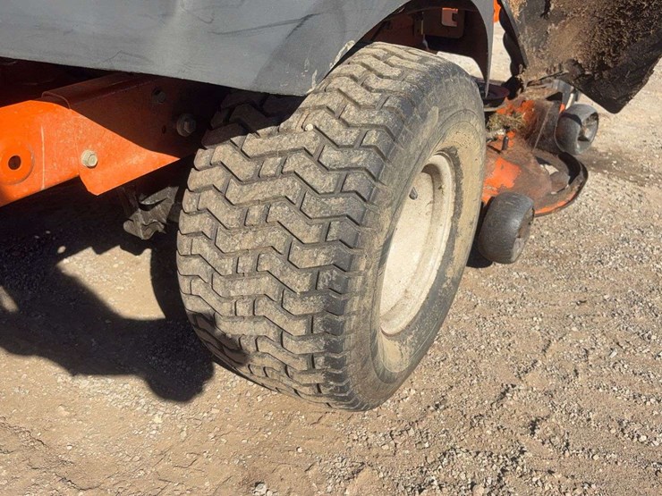columbia-zero-turn-mower-image-6