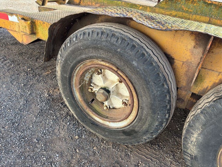 22'-equipment-trailer-image-11