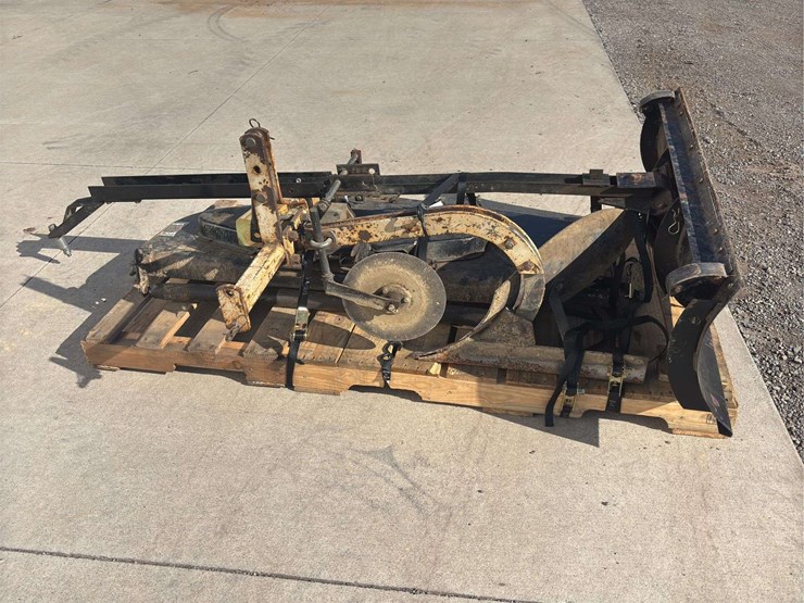 mtd-lawn-tractor-image-17