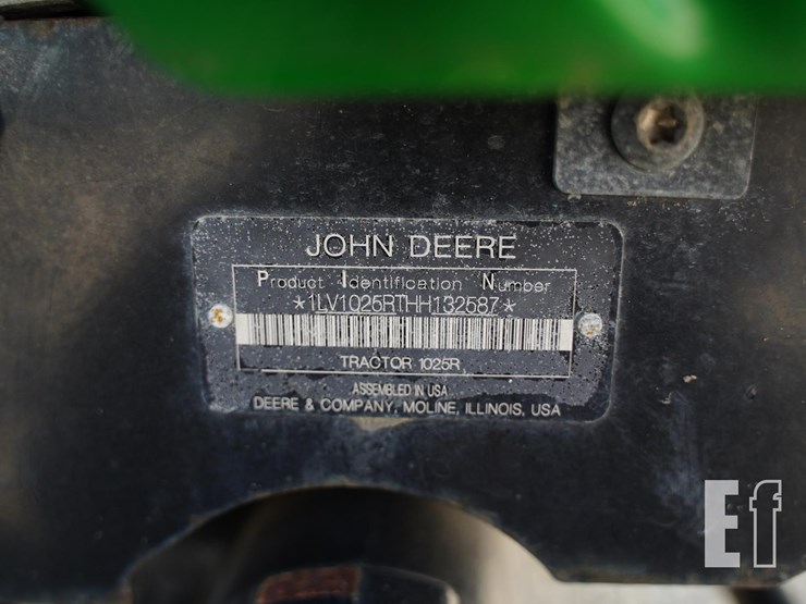 2018-john-deere-1025r-image-28