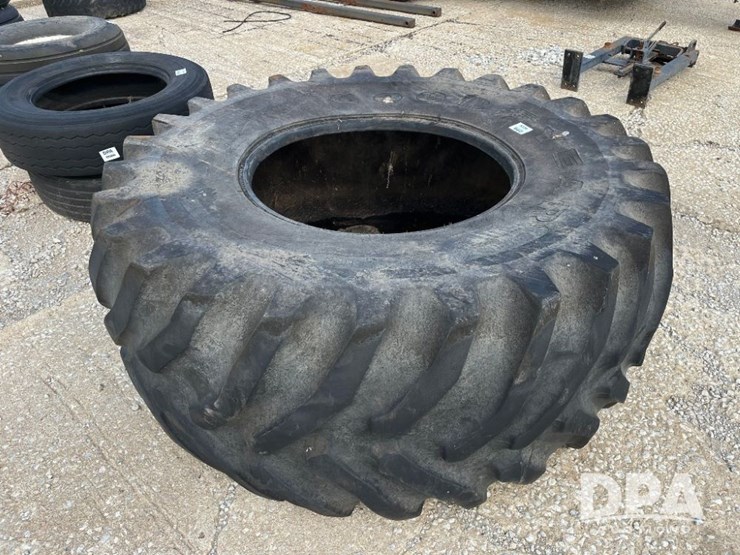 good-year-flotation-tire-(jn2726)-image-2