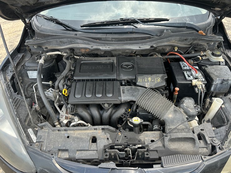 #22813-•-2012-mazda-2-image-50