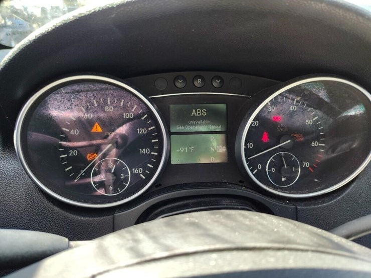 2006-mercedes--m-class-runs/moves-ml-500-image-6