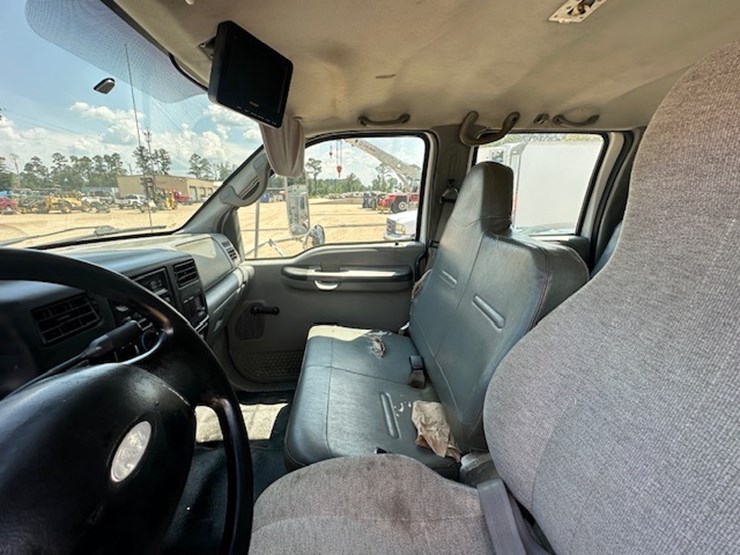 2009-ford-f650-image-61