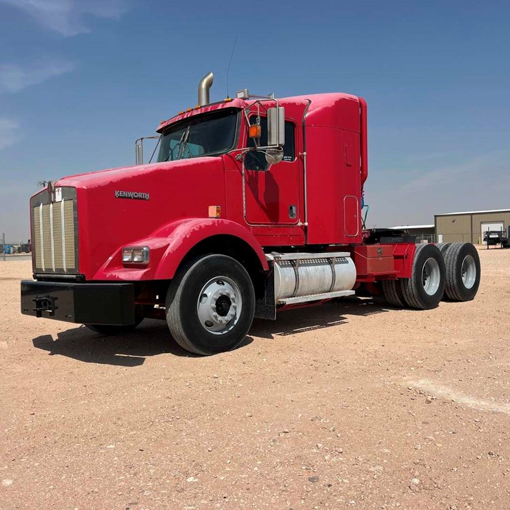 2011 KENWORTH T800