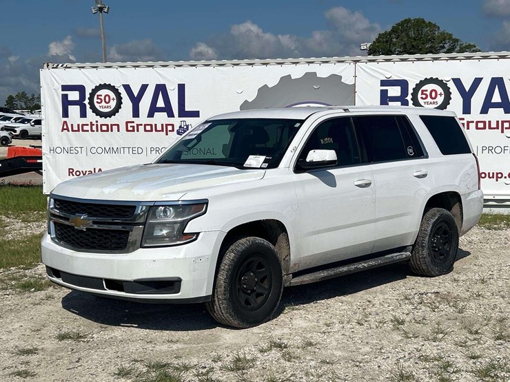 2015-chevrolet-tahoe-image-1