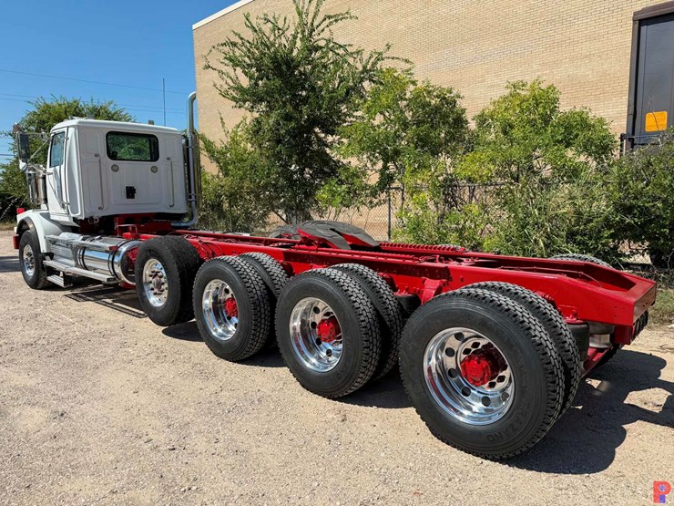 2012-western-star-4900-image-4