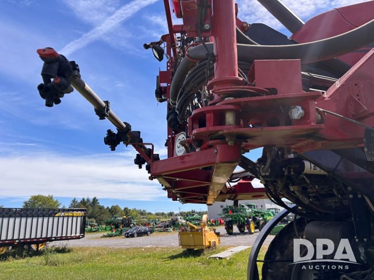 2019-case-ih-patriot-4440-image-57
