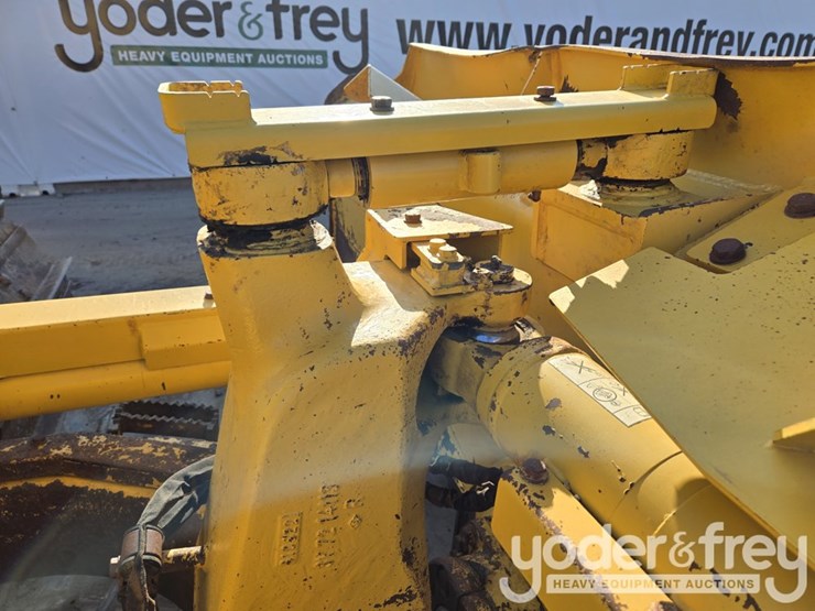 2023-komatsu-d61pxi-24-image-34