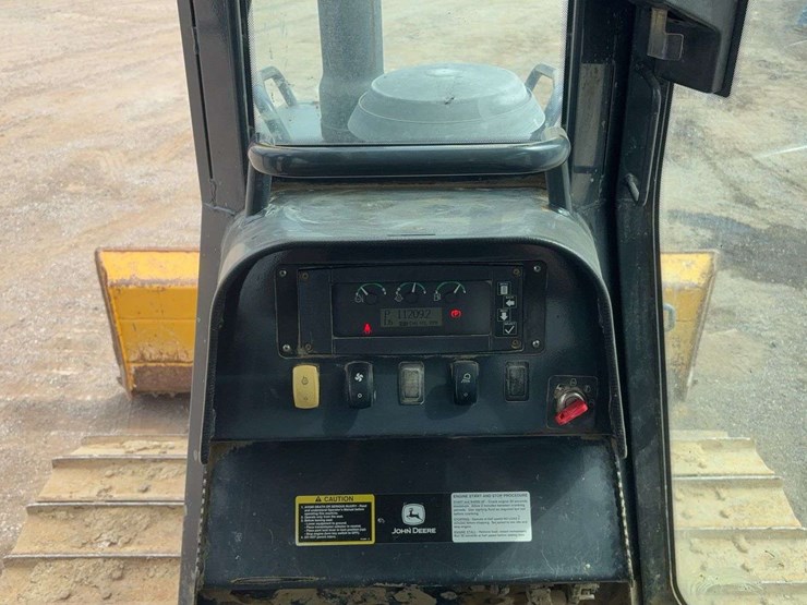 deere-550j-lt-image-28
