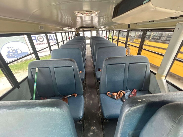 2009-ic-corporation-pb105-school-bus-image-13