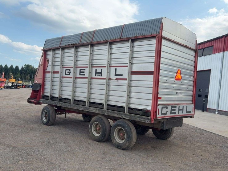 gehl-970-image-4