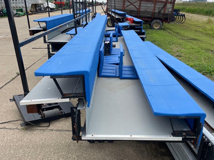 4-sections-of-bleachers-image-12