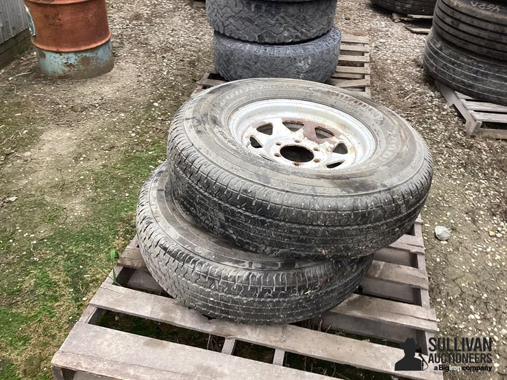 235/85r16-tires-&-rims-image-7