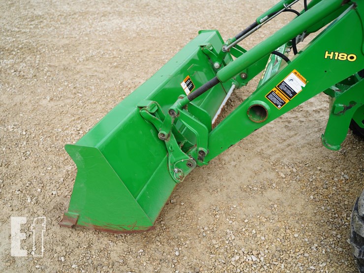 john-deere-4044r-image-13