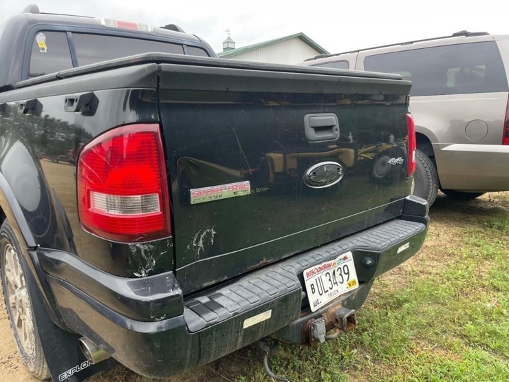 2007-ford-explorer-image-8