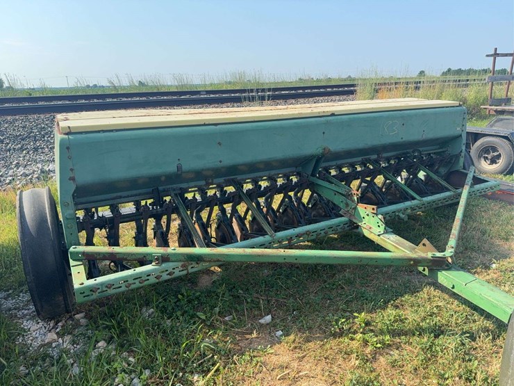 john-deere-8300-image-1