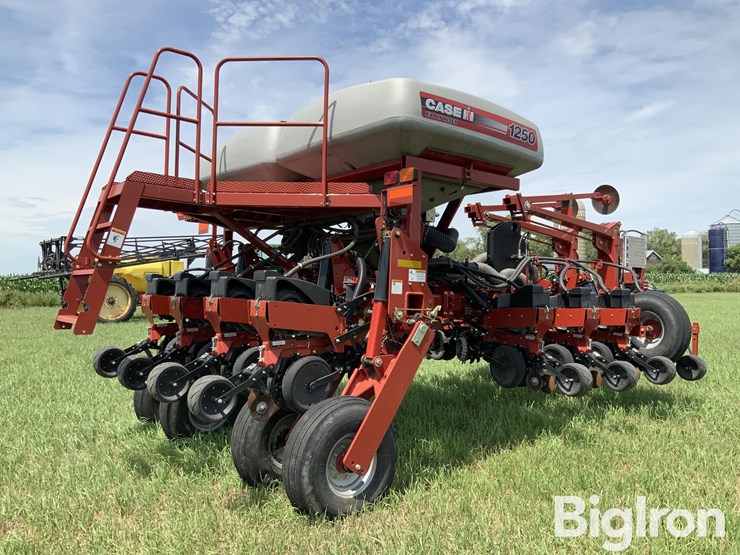 2012-case-ih-1250-image-5