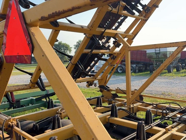 landoll-tilloll-876,-35ft,-3-bar-harrow-with-beater,-walking-tandem,-updated-reel-savers-image-24
