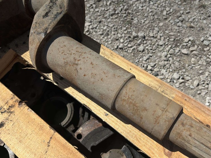 john-deere-model-g-crankshaft-image-10