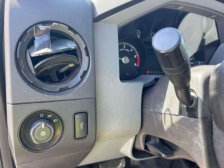 2016-ford-f550-image-14