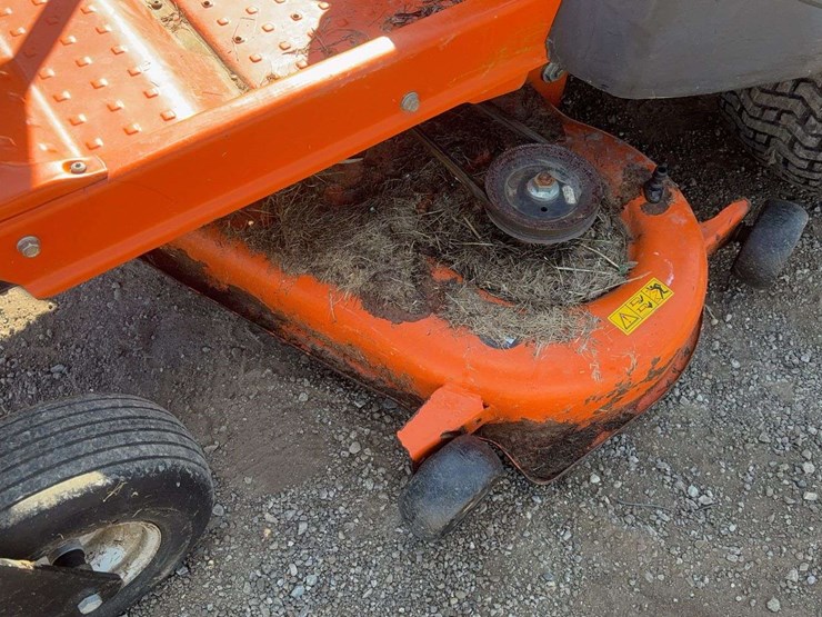columbia-zero-turn-mower-image-10