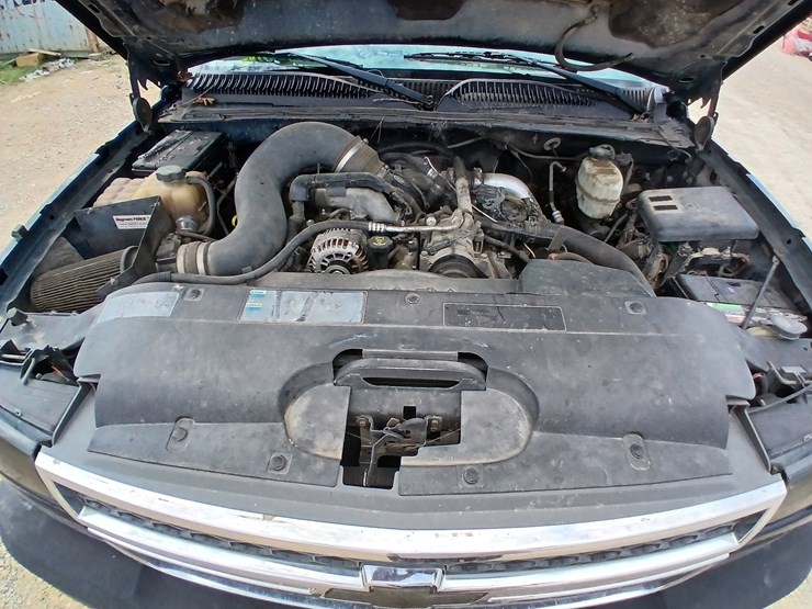 2005-chevrolet-silverado-image-18