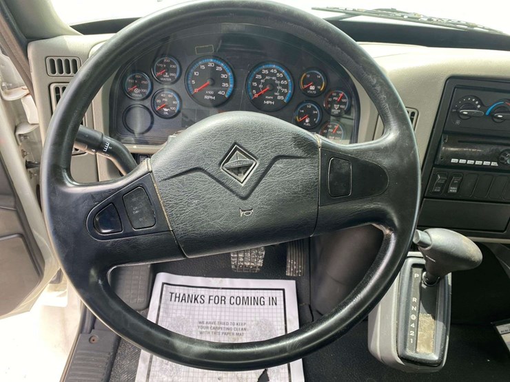 2015-international-durastar-4300-image-23