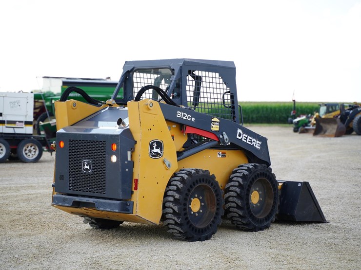 2018-deere-312gr-image-5