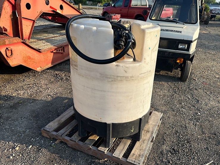 snyder-industries-polyolefin-agri-tank-image-2