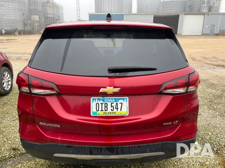 2024-chevrolet-equinox-lt-image-28