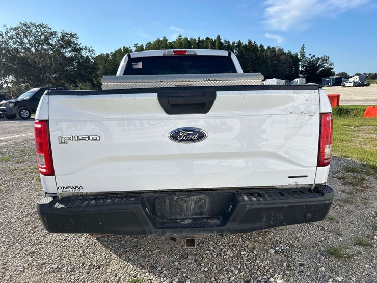 2016-ford-f150-image-25