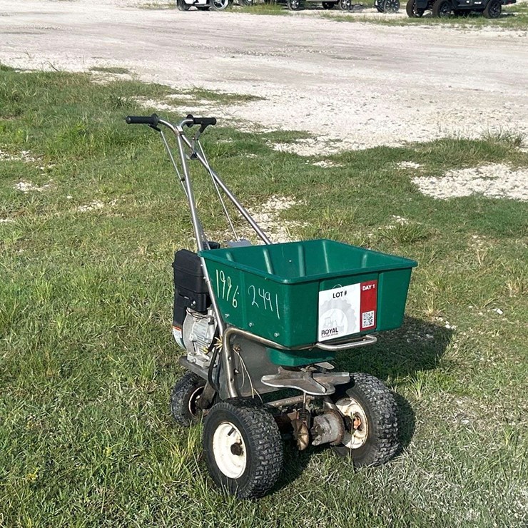 Walk-Behind Automatic Seed Spreader