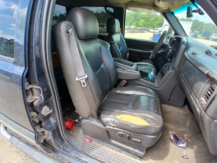 2005-chevrolet-silverado-image-29