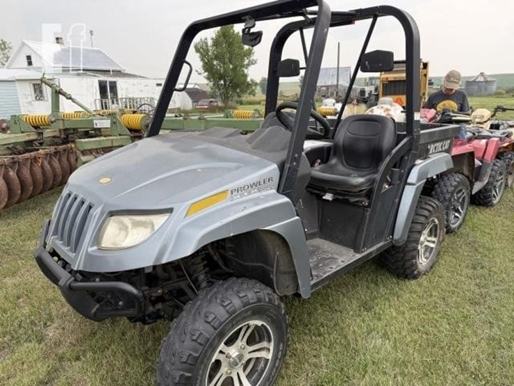 2009-arctic-cat-700-image-1
