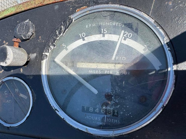 john-deere-3010-image-16