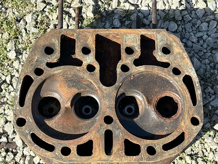 john-deere-model-g-head-image-15