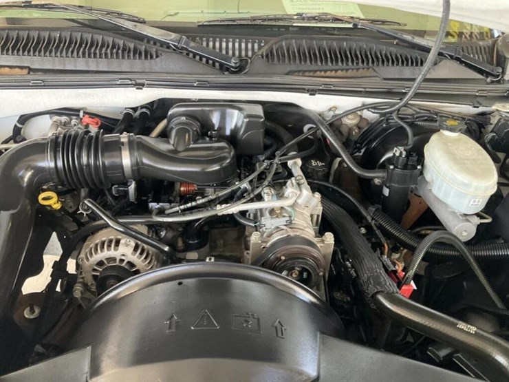 2003-chevrolet-silverado-1500-image-10