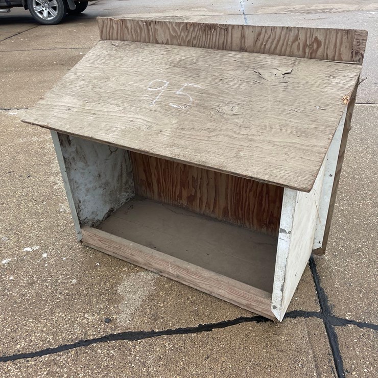20” x 4ft Fence Hanging Mineral Feeder