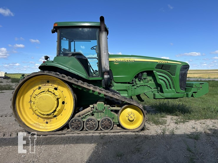 john-deere-8220t-image-2