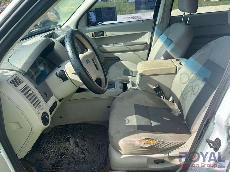 2008-ford-escape-hybrid-image-12
